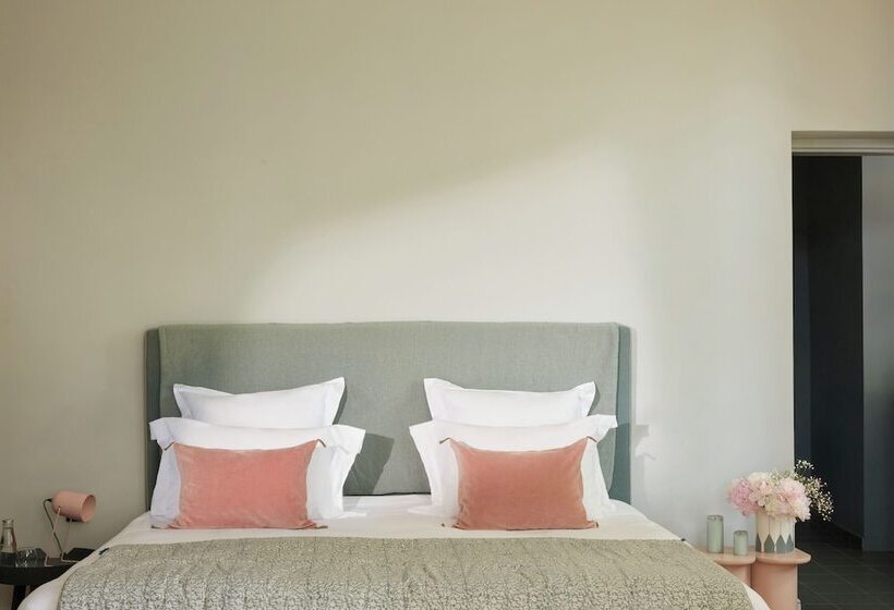 スイート, Domaine De Chalamon