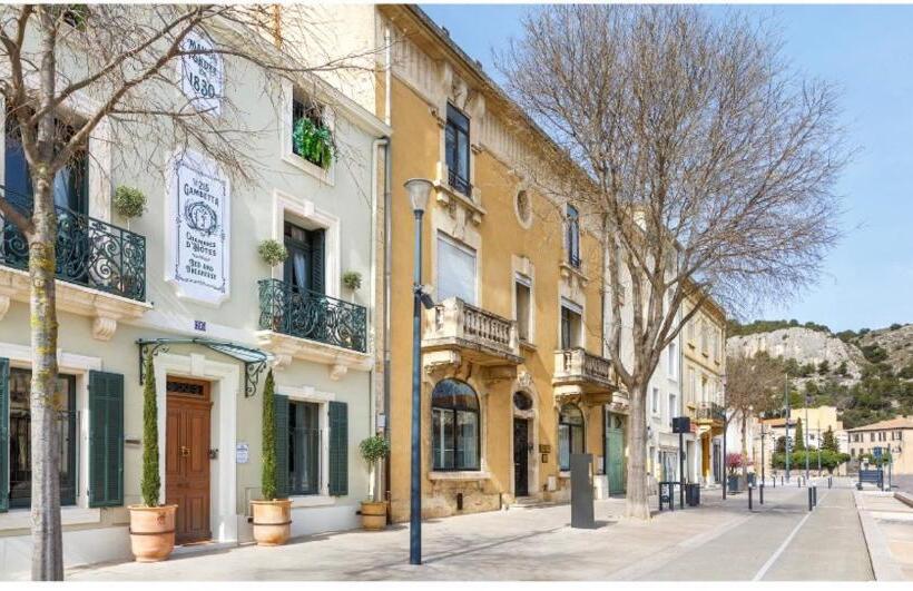 Номер Стандарт с Балконом, Le 215 Gambetta Boutique Hôtel En Provence