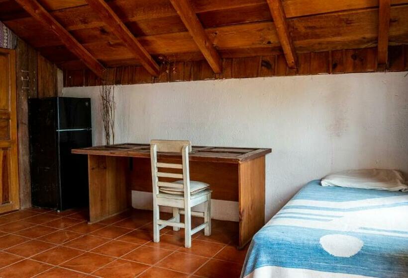 اتاق استاندارد با چشمانداز دریاچه, Eden Atitlan