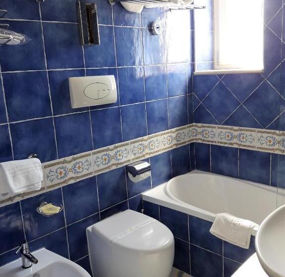 غرفة قياسية فردية, Stella Maris