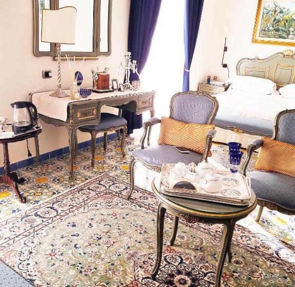 جناح عائلي, Stella Maris