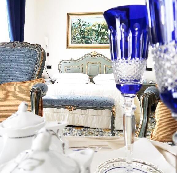 جناح عائلي, Stella Maris