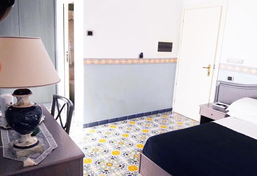 غرفة سوبيريور, Stella Maris