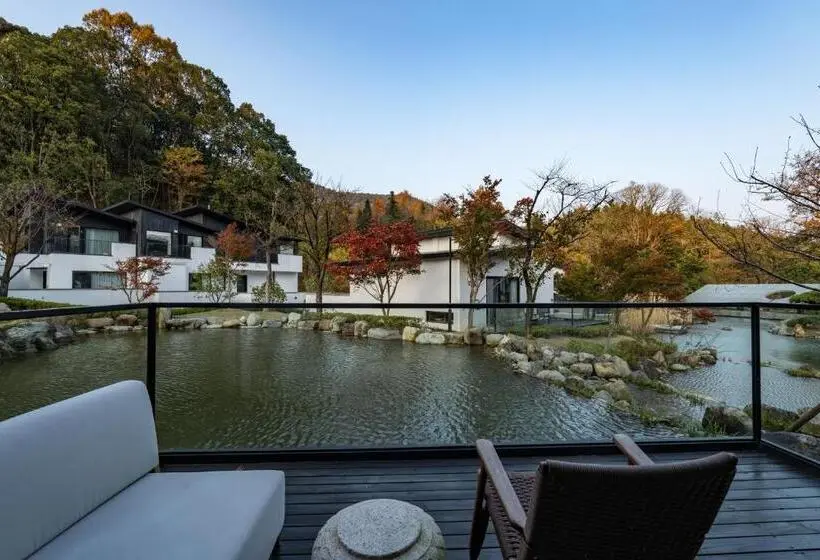 デラックスルーム, Wishgarden Resort