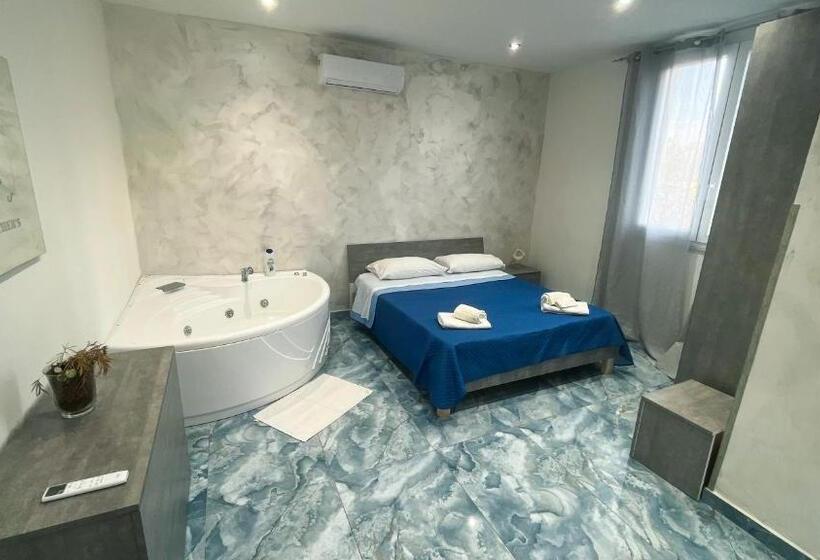 带大床的标准间, Russo Brother S B&b