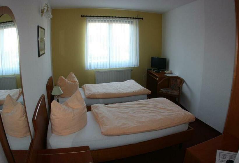 Номер Стандарт, Eiscafe Pizzeria Hotel Rialto