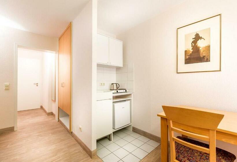 스탠다드 룸, Am Rokokogarten