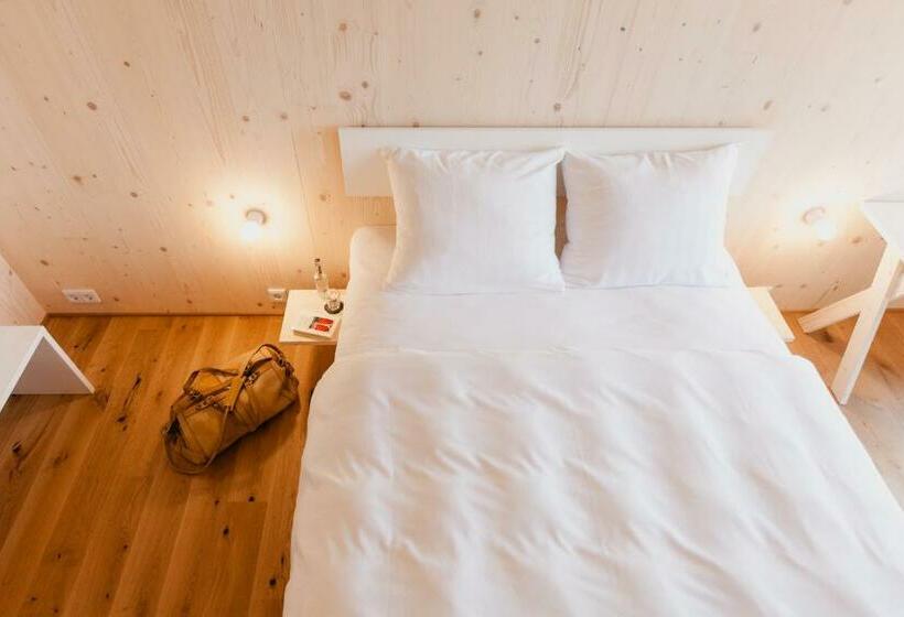 חדר ביזנס, Bader