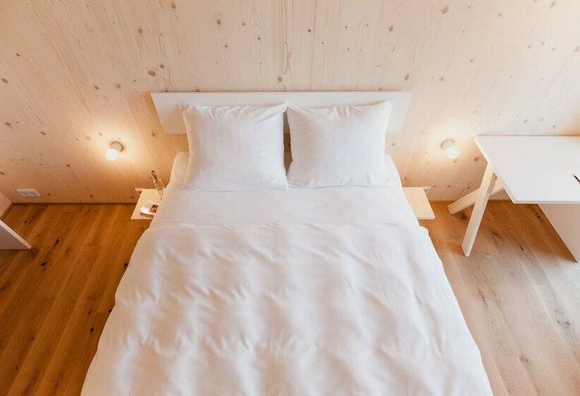 חדר ביזנס, Bader