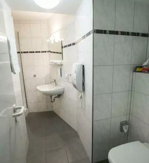Standard Yhden Hengen Huone, Bürgermeisterkapelle