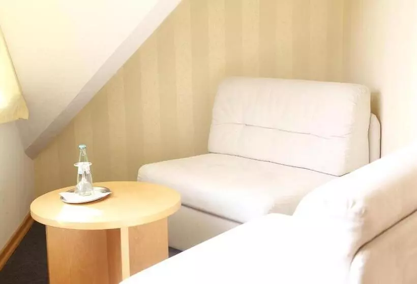 Standard Kolmen Hengen Huone, Bürgermeisterkapelle