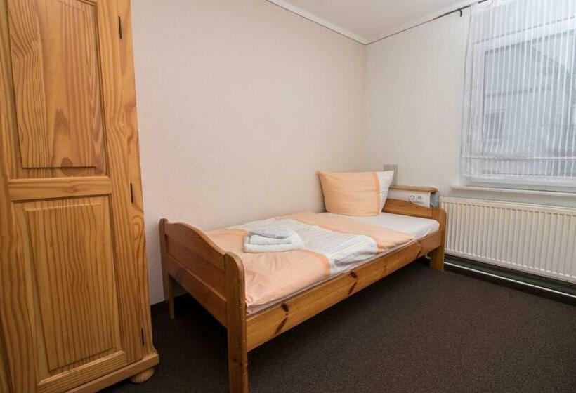 스탠다드 트리플 룸, Garni Krone