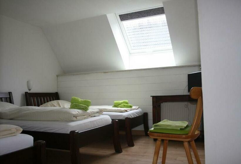 Quarto Triplo Standart, Gasthaus Sonne