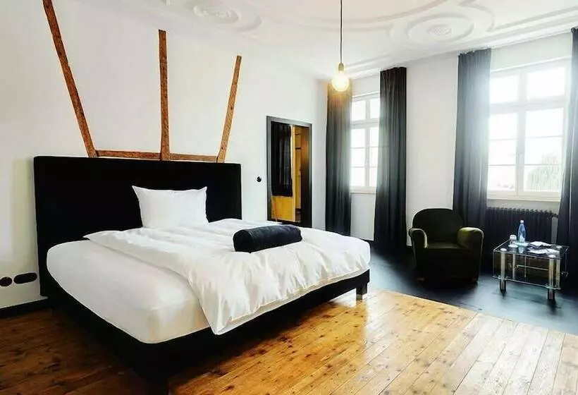 コンフォートルーム, Haus Zauberflote