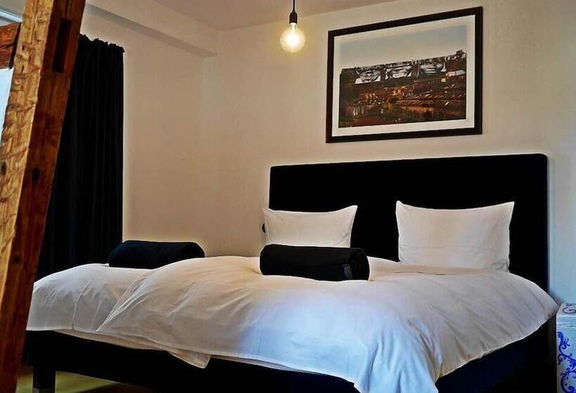 חדר קומפורט, Haus Zauberflote