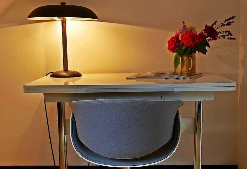 חדר קומפורט, Haus Zauberflote