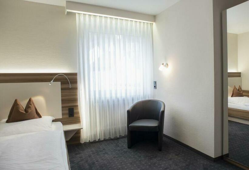 스탠다드 싱글 룸, Kögel