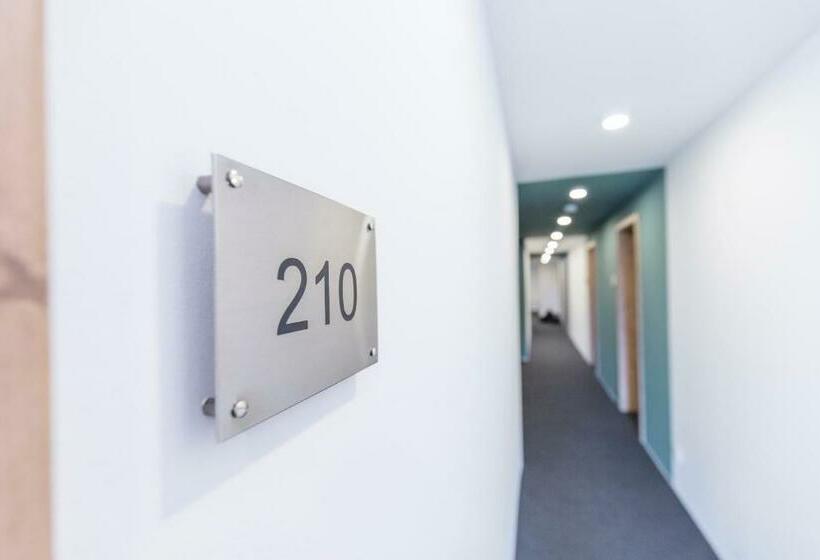 スタンダードルーム, Landgasthof Zahn