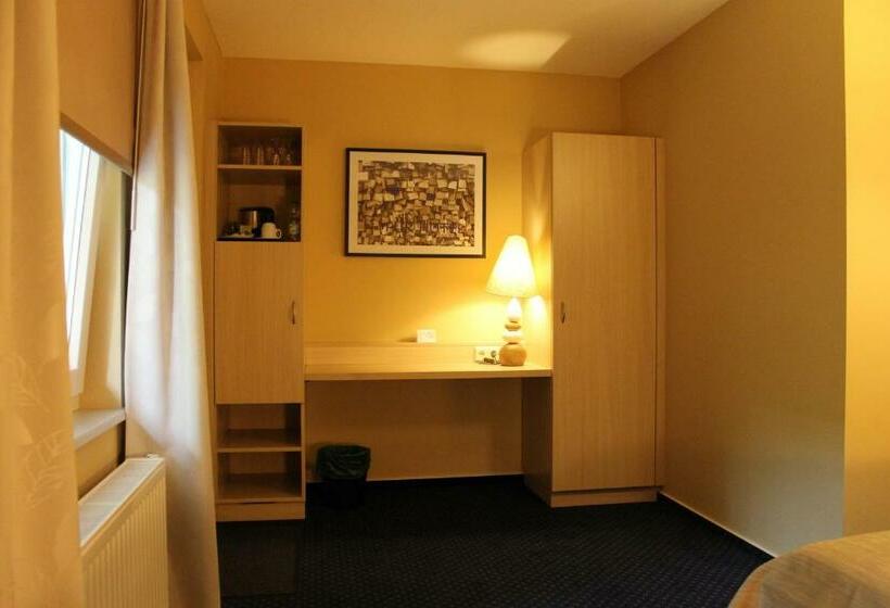 اتاق استاندارد, Pur