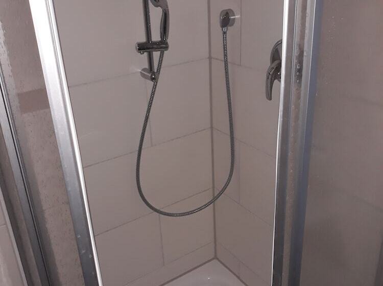 스탠다드 싱글 룸, Restaurant Stern