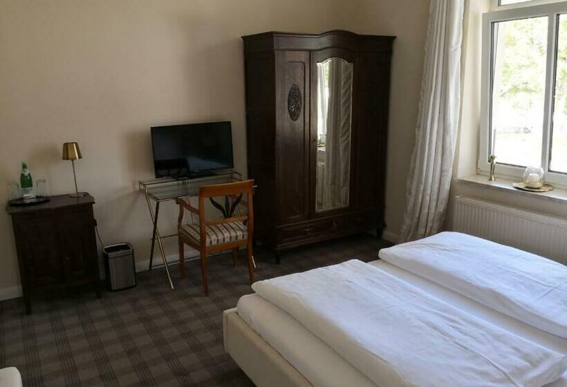 스탠다드 룸, & Restaurant Raueneck