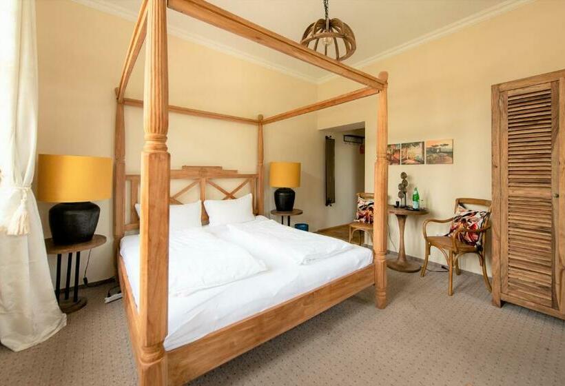 스탠다드 룸, & Restaurant Raueneck