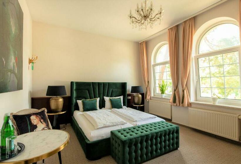 스탠다드 룸, & Restaurant Raueneck