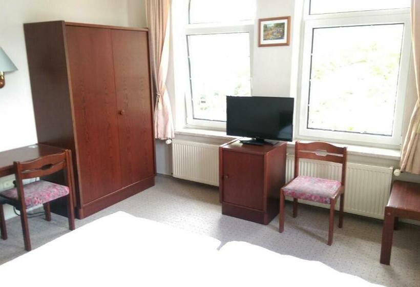 스탠다드 룸, & Restaurant Raueneck