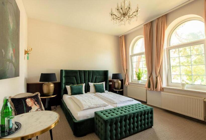 컴포트 룸, & Restaurant Raueneck