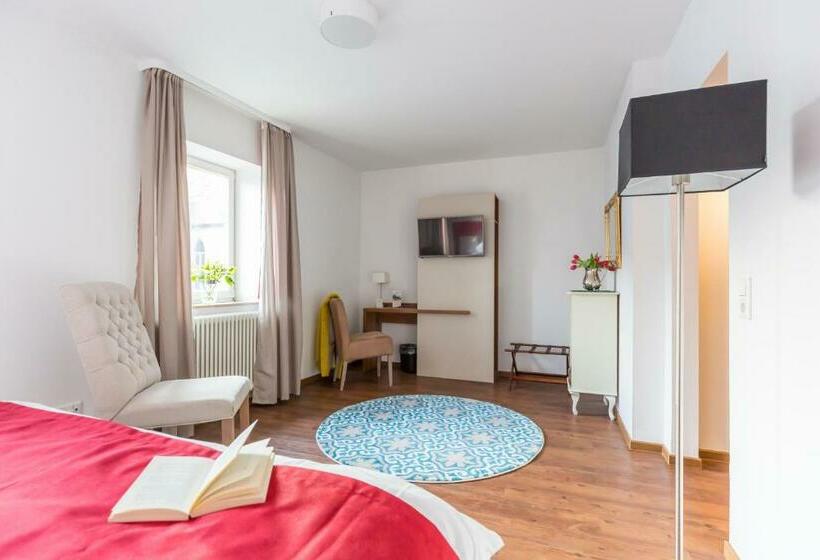 Номер Стандарт Индивидуальный, Vorderburg