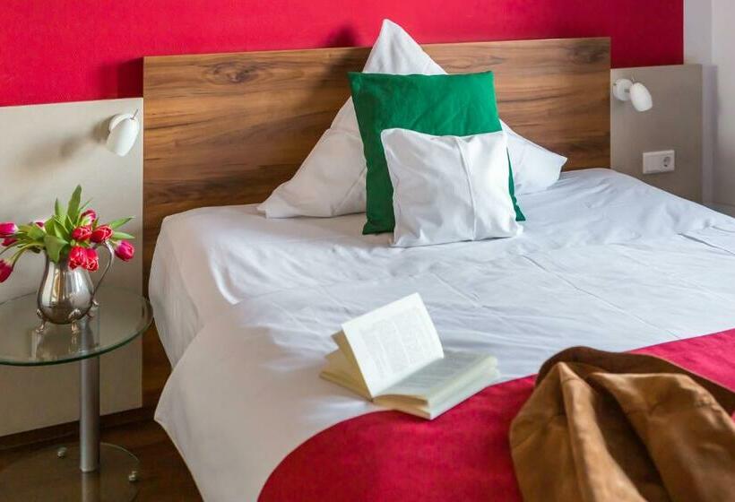 Номер Стандарт Индивидуальный, Vorderburg