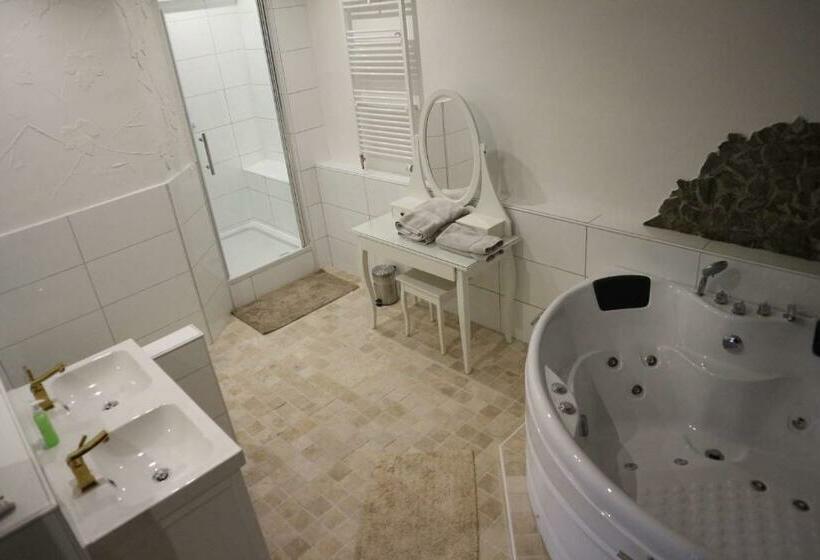 חדר דחוקס עם מיטת קינג, Winzerhäuschen Am Brunnen