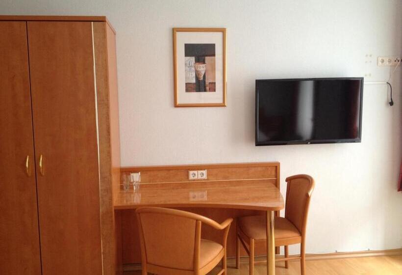 Номер Стандарт Индивидуальный, Yumi Hotel Sushi Steaks & Friends