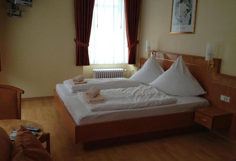 Номер Стандарт, Yumi Hotel Sushi Steaks & Friends