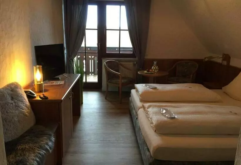 バルコニー付きスタンダードルーム, See Hotel Storchenmuehle