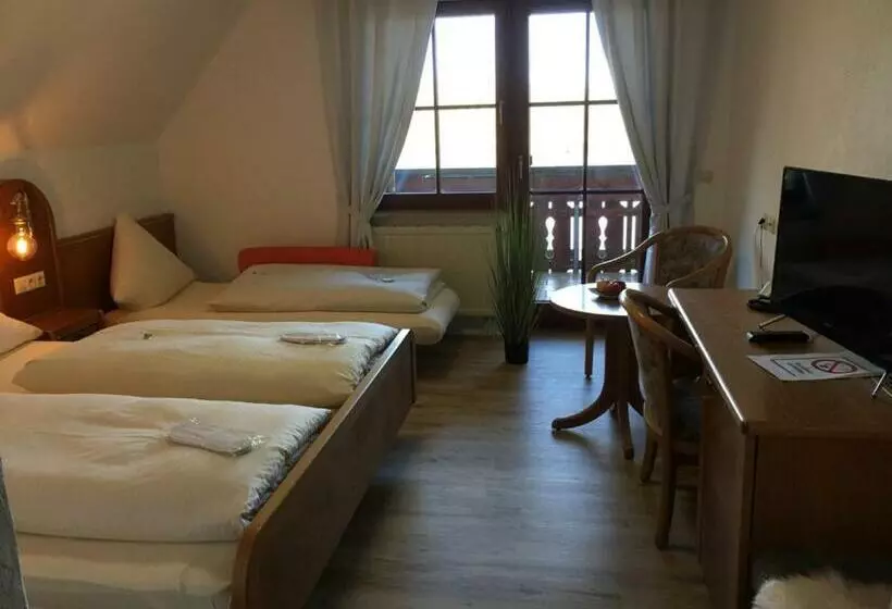 バルコニー付きスタンダードルーム, See Hotel Storchenmuehle