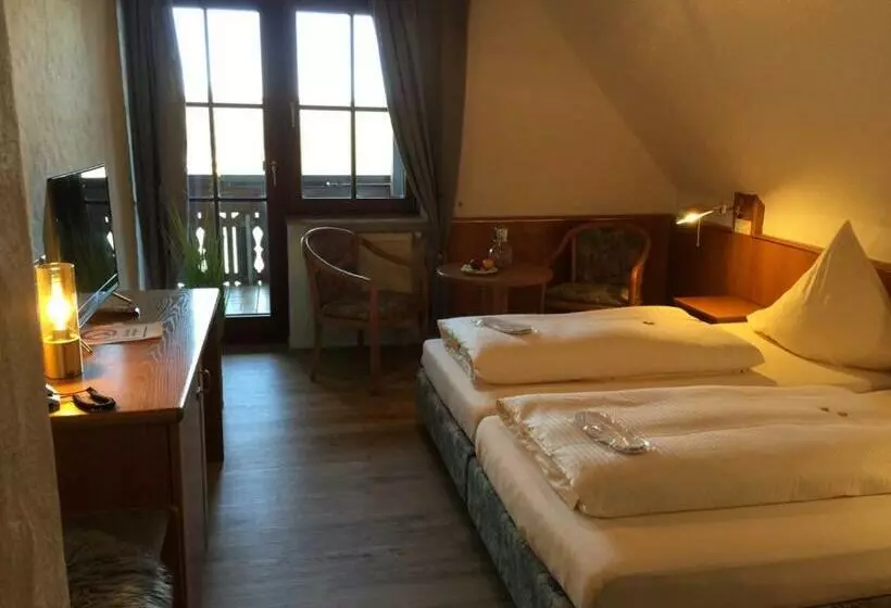 バルコニー付きスタンダードルーム, See Hotel Storchenmuehle