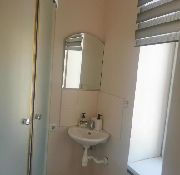 اتاق استاندارد, Telegrafs