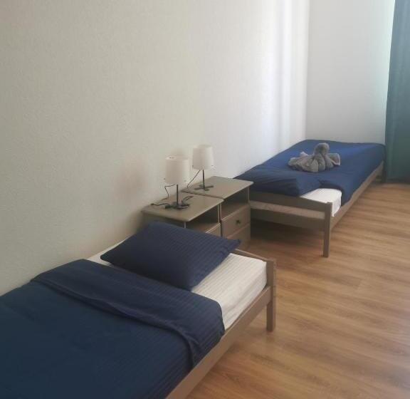 اتاق استاندارد, Telegrafs