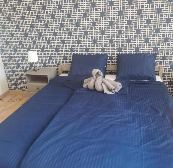 اتاق استاندارد با سرویس بهداشتی مشترک, Telegrafs