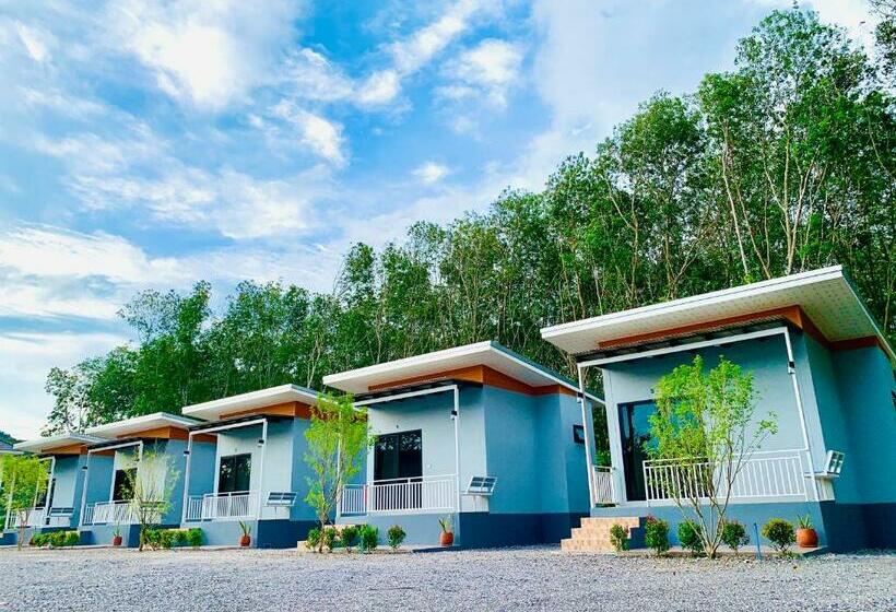 Camera Standard con Balcone, Suanvadee Resort สวนวดี รีสอร์ท