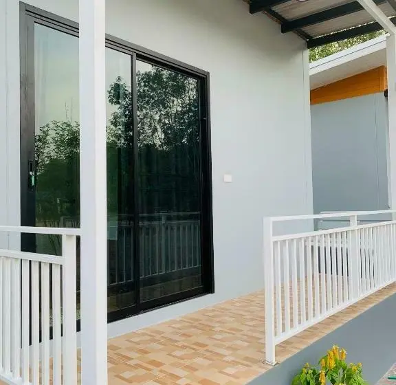 バルコニー付きスタンダードルーム, Suanvadee Resort สวนวดี รีสอร์ท