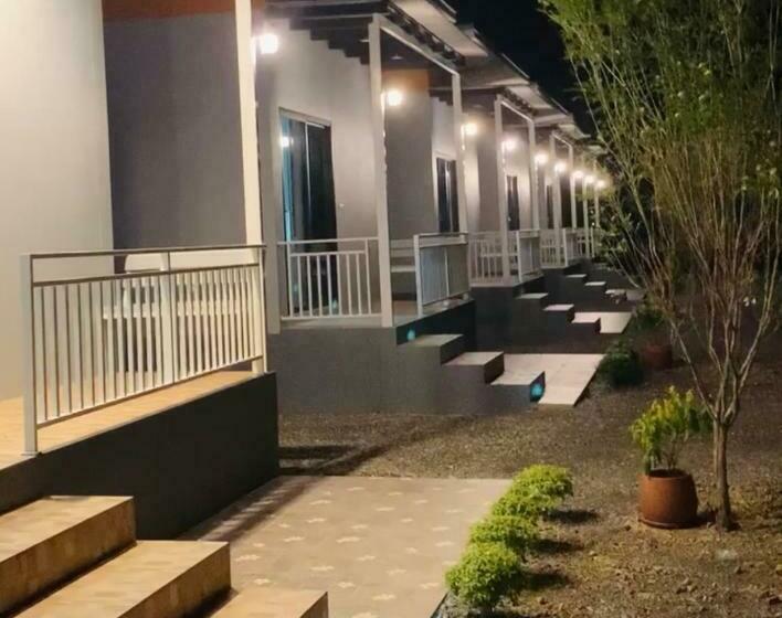 스탠다드 룸 가든 전망, Suanvadee Resort สวนวดี รีสอร์ท