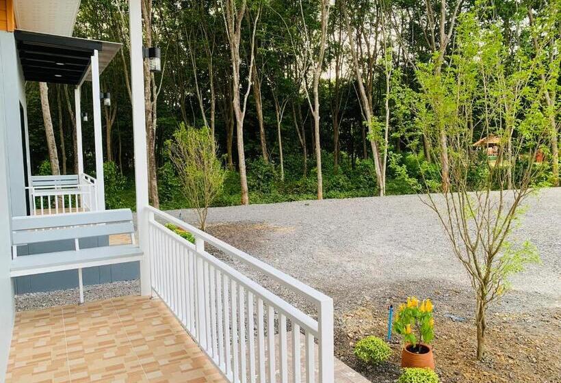 Camera Standard con Balcone, Suanvadee Resort สวนวดี รีสอร์ท