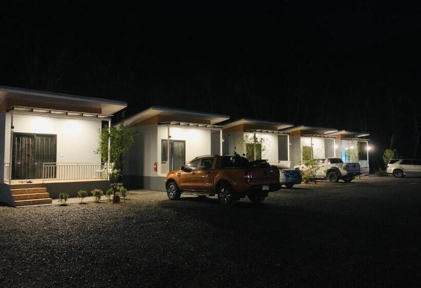 Camera Familiare, Suanvadee Resort สวนวดี รีสอร์ท