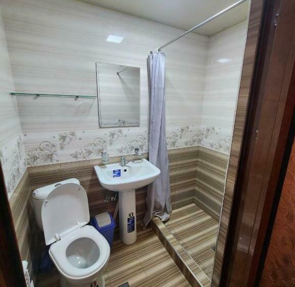 اتاق استاندارد سه نفره, Yusuf Gold House