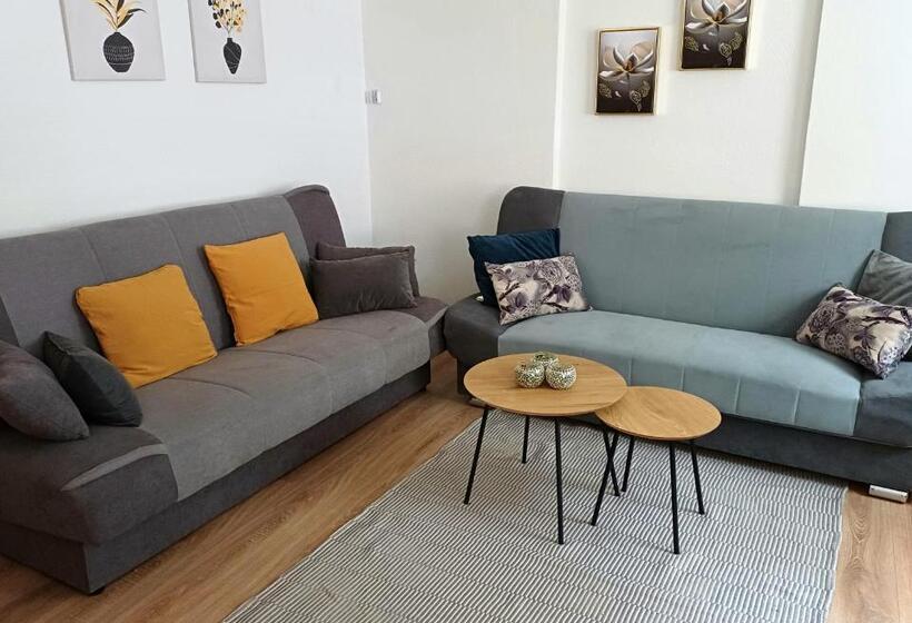 آپارتمان 1 خوابه, Rose Apartmans