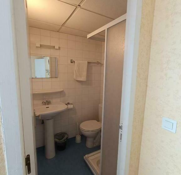 スタンダードトリプルルーム, Chambre Chez Marie Et Didier