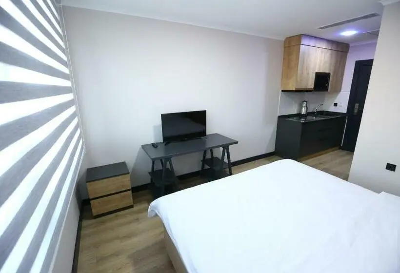 スタンダードスタジオ, North Star Suite