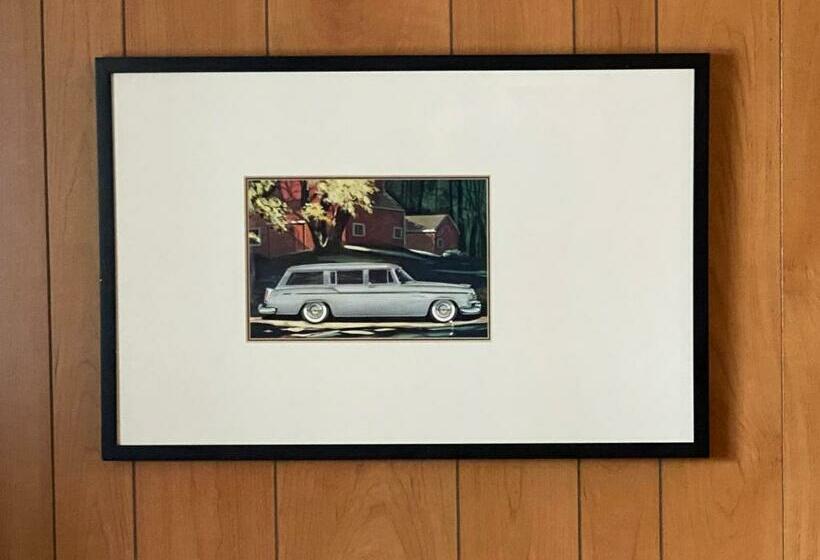 חדר דלוקס, Scotty S Motel